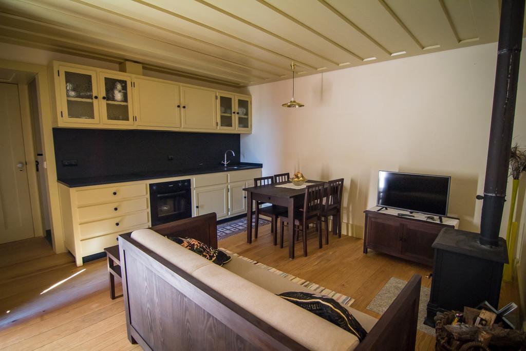 Casas Dos Avos Guest House วาลดิกัมบรา ห้อง รูปภาพ