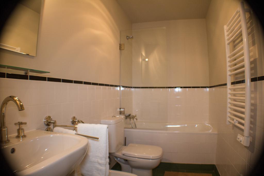 Casas Dos Avos Guest House วาลดิกัมบรา ห้อง รูปภาพ