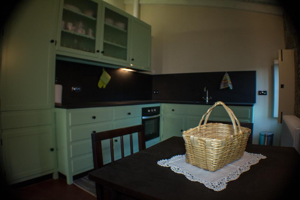 Casas Dos Avos Guest House วาลดิกัมบรา ห้อง รูปภาพ